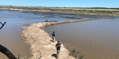 Una arrocera de la firma Schmukler S.A.sera la causante de la falta de agua en el ro Miriay,