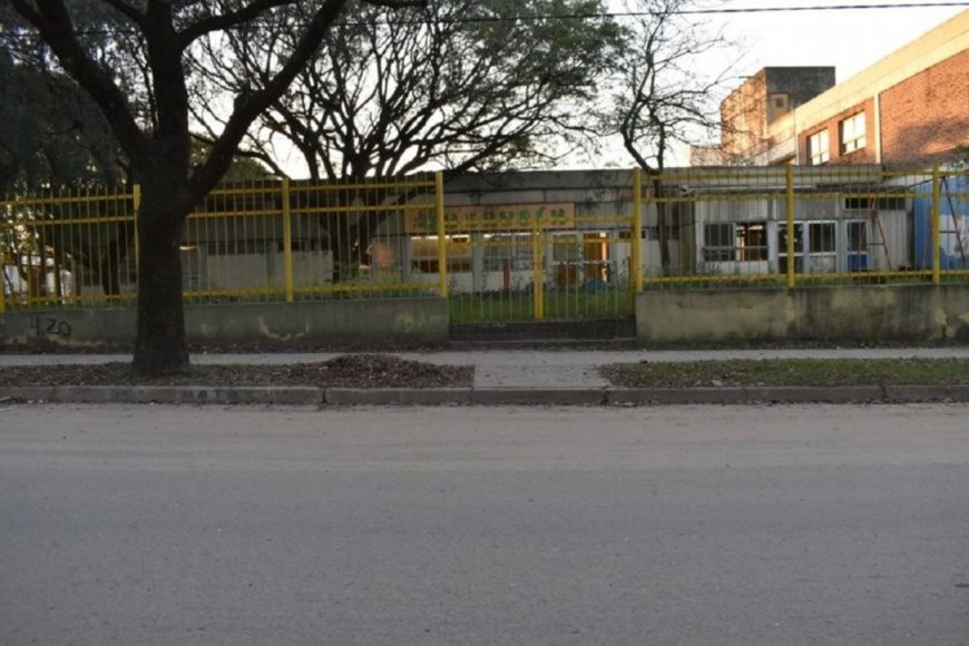 Presunto temblor en el piso de un aula, deriv en la suspensin de clases presenciales por lo que resta de la semana.