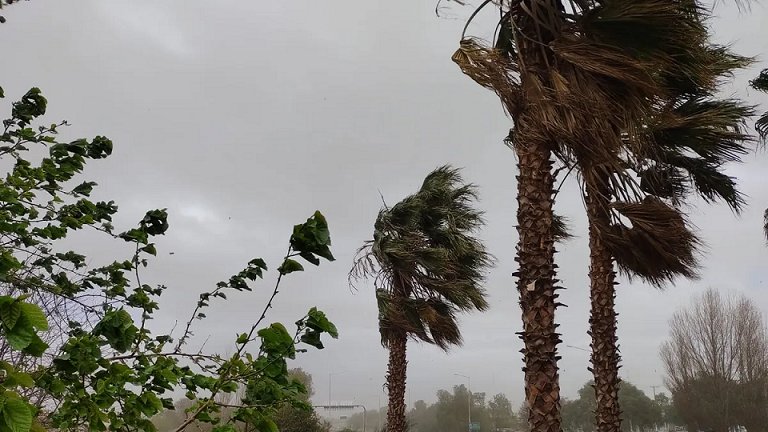 Se anuncia para San Salvador un domingo con cielo nublado, fro y ventoso.