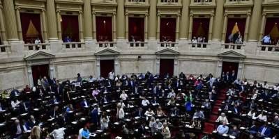 Los senadores se aumentaron la dieta, ganarn $9 millones por mes.