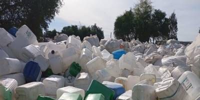 Incautaron ms de 2.000 envases de agrotxicos vacos en San Jos.