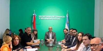 La Provincia acord un nuevo aumento salarial con trabajadores estatales: los detalles