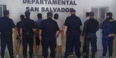 Disparos, corridas y cinco masculinos detenidos.