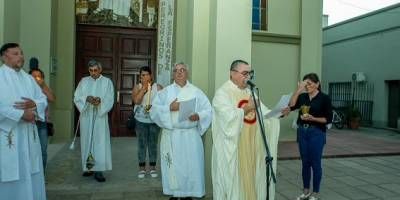 Ao jubilar en la Parroquia Santa Teresita del Nio Jess.