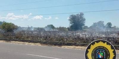 Ardi un moto y origin un nuevo incendio de pastizales.