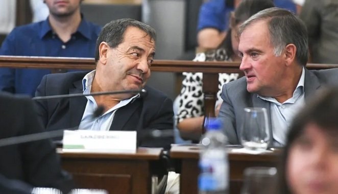 Sesionó el Senado: se armaron las comisiones y Berthet y Dal Molín asumieron las presidencias de los bloques Sesionó el Senado: se armaron las comisiones y Berthet y Dal Molín asumieron las presidencias de los bloques