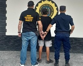 Vendedor ambulante de San Salvador le robo dinero en efectivo a una abuela de 82 a帽os en Villaguay. Vendedor ambulante de San Salvador le robo dinero en efectivo a una abuela de 82 a帽os en Villaguay.