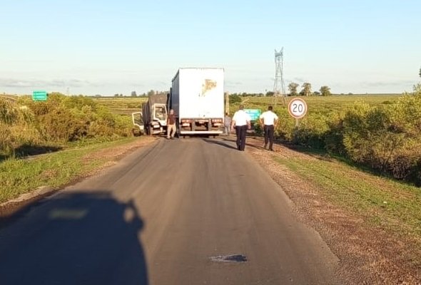 Un cami贸n sufri贸 una falla mec谩nica y obstaculizo el transito en ruta 18. Un cami贸n sufri贸 una falla mec谩nica y obstaculizo el transito en ruta 18.