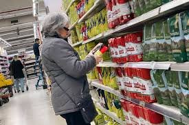 Consultoras registraron una suba en alimentos y bebidas no alcoholicas sobre el final de abril. Consultoras registraron una suba en alimentos y bebidas no alcoholicas sobre el final de abril.