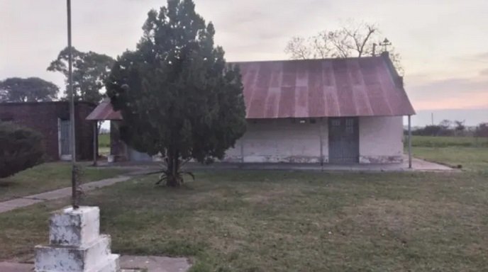 En dos a帽os, cerraron 21 escuelas rurales en Entre R铆os. En dos a帽os, cerraron 21 escuelas rurales en Entre R铆os.