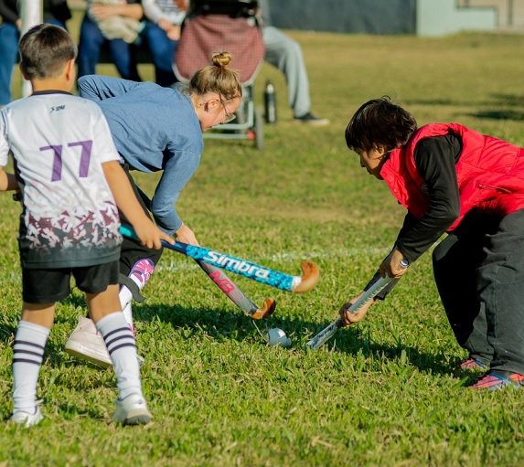Este domingo, se realizo un encuentro Deportivo en el Parque Centenario. Este domingo, se realizo un encuentro Deportivo en el Parque Centenario.