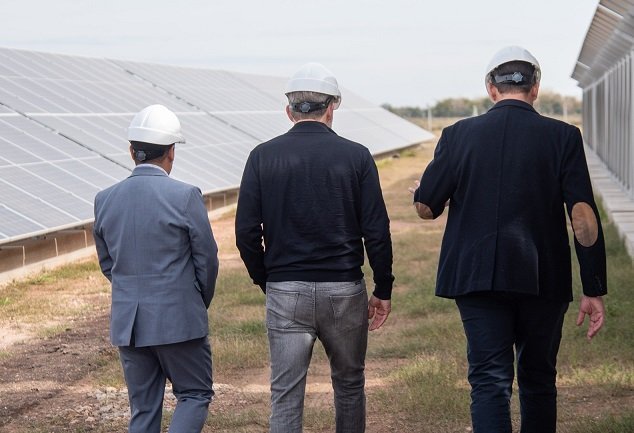 Frigerio inauguró en Arroyo Barú un parque solar con una inversión de 600 millones de pesos Frigerio inauguró en Arroyo Barú un parque solar con una inversión de 600 millones de pesos