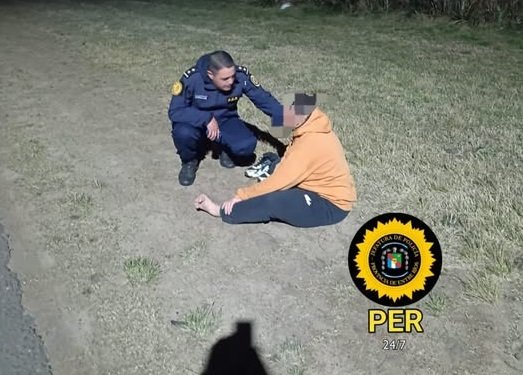 Un joven con problemas de salud fue encontrado caminando en el acceso a General Campos. Un joven con problemas de salud fue encontrado caminando en el acceso a General Campos.