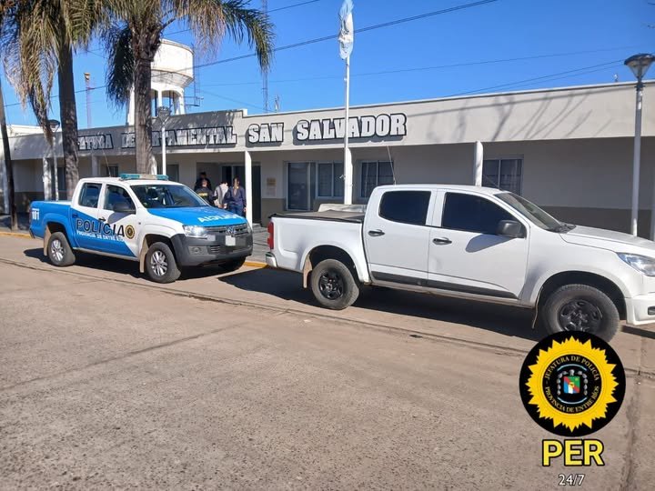 Un sujeto intent贸 abrir un auto estacionado y posteriormente ingreso al interior de un vivienda. Un sujeto intent贸 abrir un auto estacionado y posteriormente ingreso al interior de un vivienda.