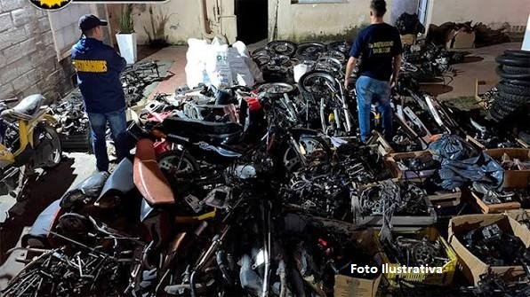 Le secuestraron la moto, pago la multa y cuando fue a retirarla no estaba más. Le secuestraron la moto, pago la multa y cuando fue a retirarla no estaba más.
