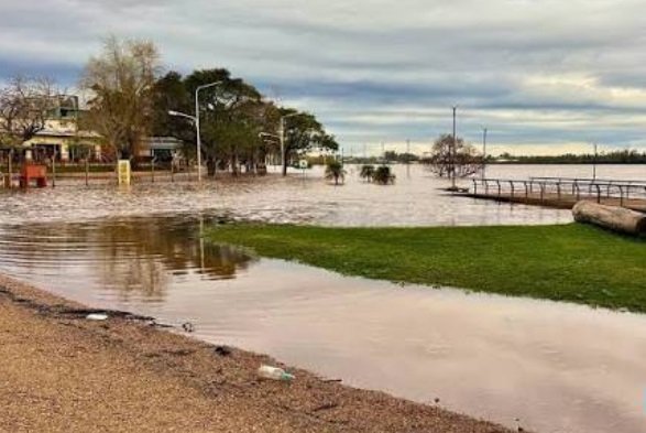El RÃo Uruguay volverá a crecer el fin de semana, aunque no superarÃa los máximos de agosto El RÃo Uruguay volverá a crecer el fin de semana, aunque no superarÃa los máximos de agosto