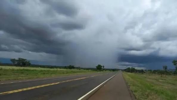 El departamento San Salvador bajo alerta por tormentas fuertes. El departamento San Salvador bajo alerta por tormentas fuertes.