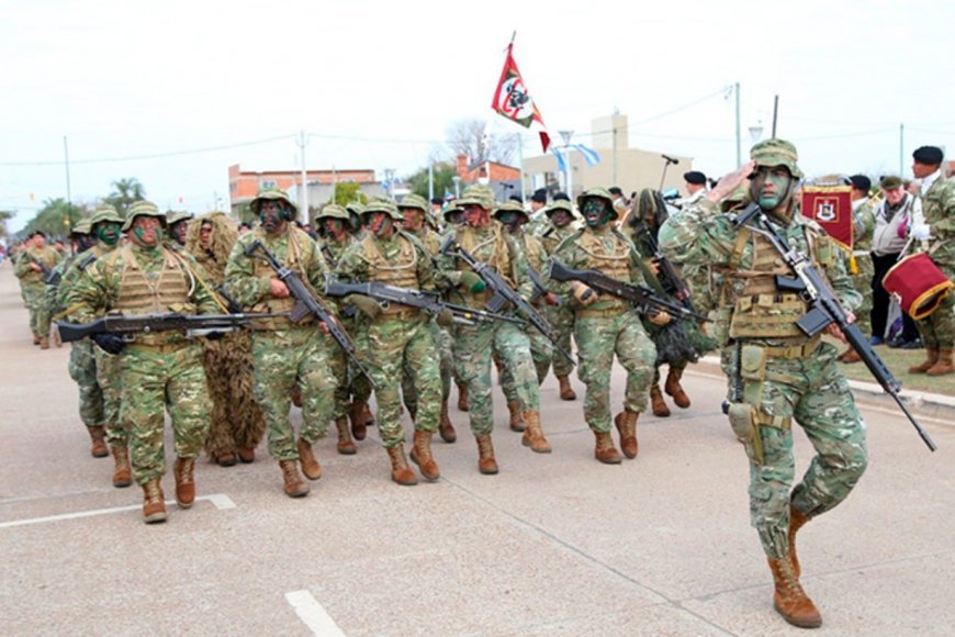 Preocupaci贸n en Villaguay por versiones sobre un posible cierre o reestructuraci贸n de unidades militares y su impacto. Preocupaci贸n en Villaguay por versiones sobre un posible cierre o reestructuraci贸n de unidades militares y su impacto.