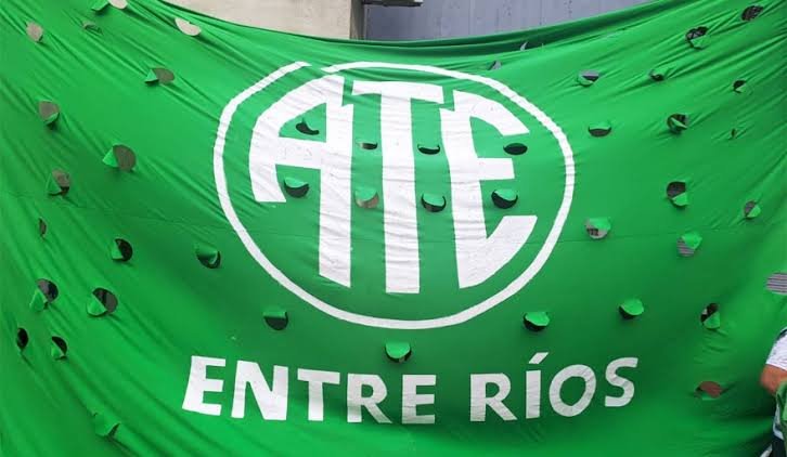 ATE define este martes el plan de lucha por salarios y paritarias. ATE define este martes el plan de lucha por salarios y paritarias.