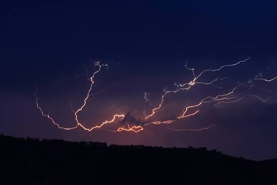 Alerta por tormentas fuertes para este domingo. Alerta por tormentas fuertes para este domingo.