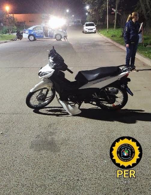 Una moto y una bicicleta colisionaran un menor fue hospitalizado Una moto y una bicicleta colisionaran un menor fue hospitalizado