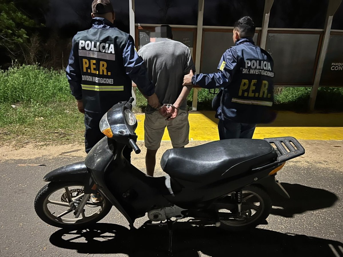 Sansalvadoreño detenido por circular en Concordia en una moto robada. Sansalvadoreño detenido por circular en Concordia en una moto robada.