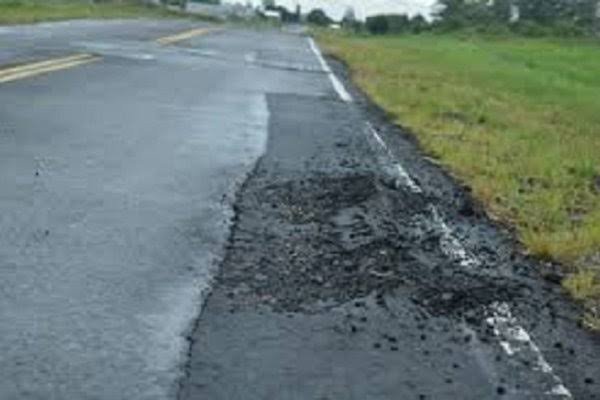 La Justicia hizo lugar a un amparo de legisladores peronistas por fondos para rutas entrerrianas. La Justicia hizo lugar a un amparo de legisladores peronistas por fondos para rutas entrerrianas.