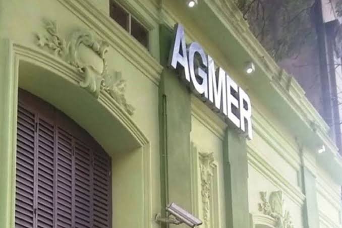 Este miércoles comienza un paro de 48 horas AGMER. Este miércoles comienza un paro de 48 horas AGMER.