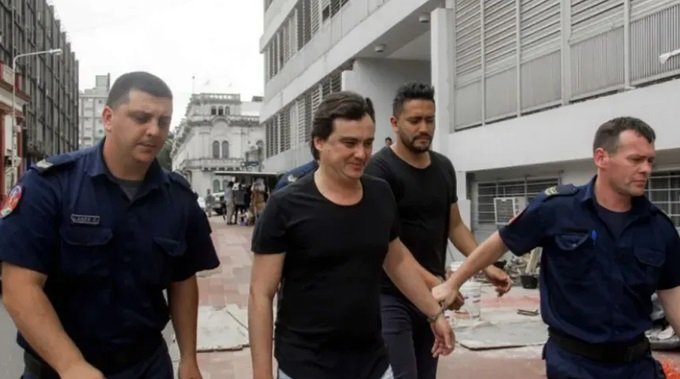 Juan Pablo Aguilera fue notificado de la destitución por exoneración de la planta permanente del Senado Juan Pablo Aguilera fue notificado de la destitución por exoneración de la planta permanente del Senado