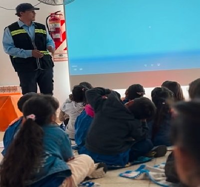 Jornada de Educación Vial en el Jardín UENI N.º 52 “Pulgarcita. Jornada de Educación Vial en el Jardín UENI N.º 52 “Pulgarcita.