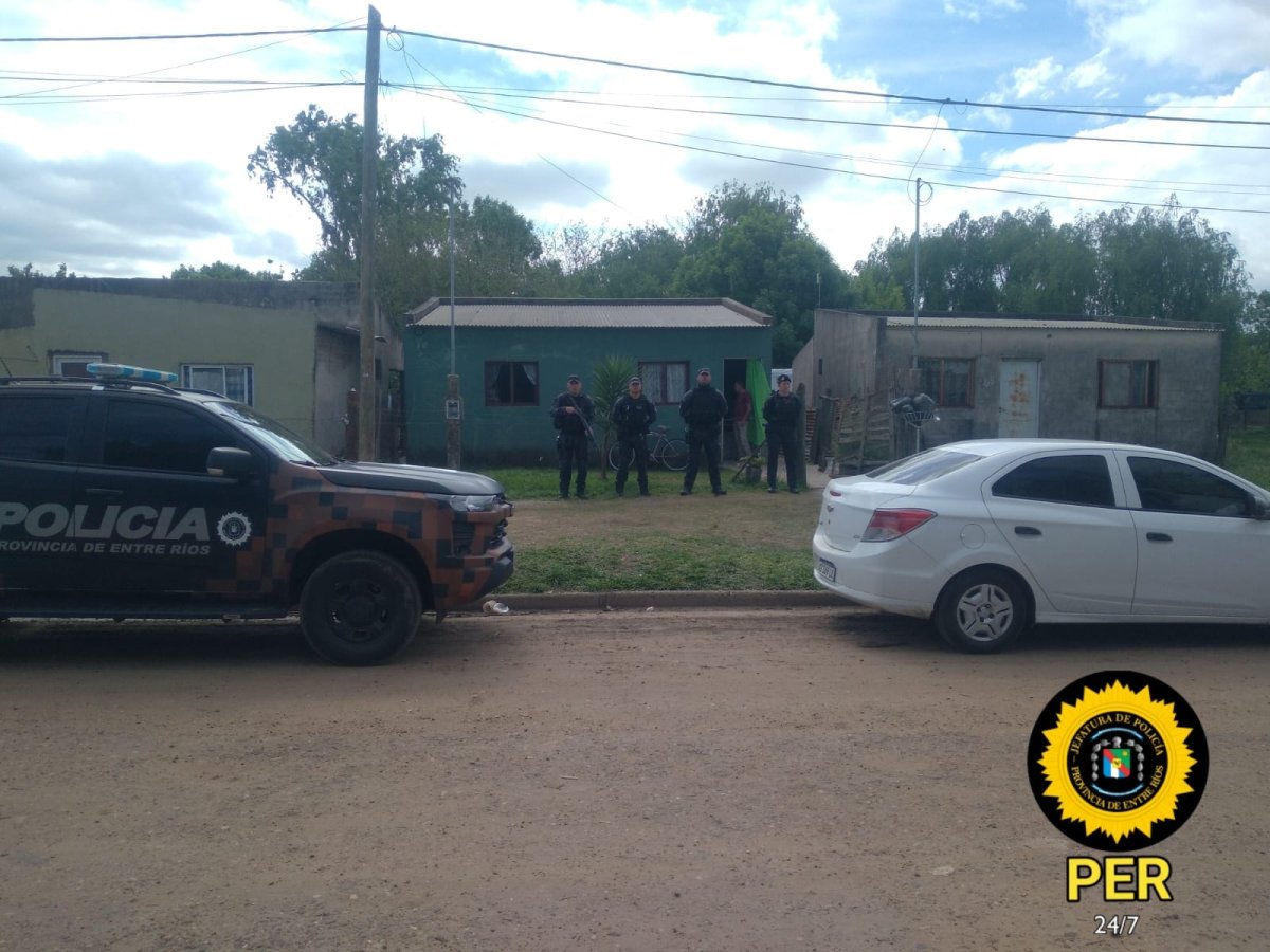 División Investigaciones e Inteligencia Criminal recuperó una garrafa robada en un allanamiento. División Investigaciones e Inteligencia Criminal recuperó una garrafa robada en un allanamiento.
