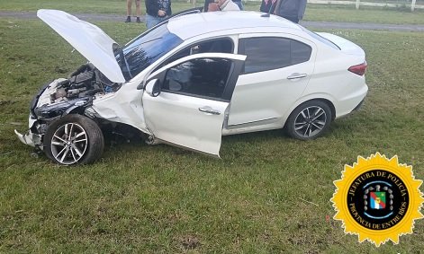 Se descompensó al volante y chocó contra dos palmeras en la ruta 130. Se descompensó al volante y chocó contra dos palmeras en la ruta 130.
